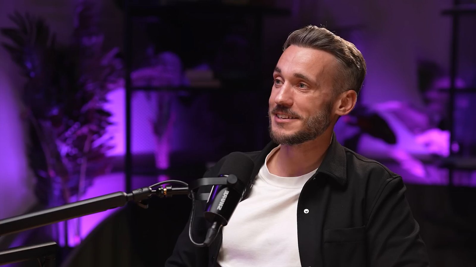 Testimonial video thumbnail